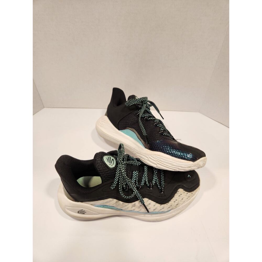 Size 6.5Y - Under Armour Curry Flow 10 Low Northern Lights
